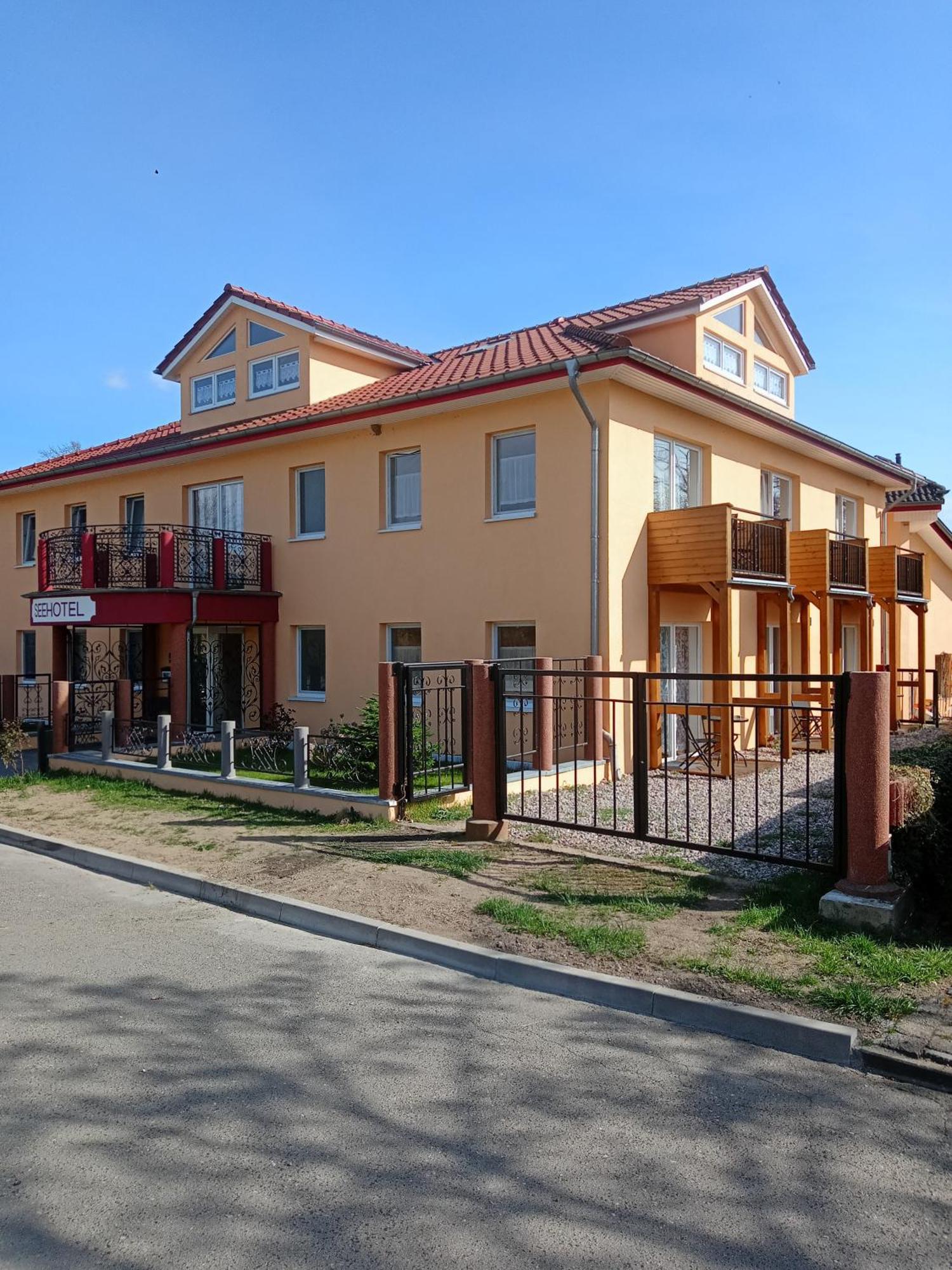 Seehotel Bad Kleinen Ngoại thất bức ảnh